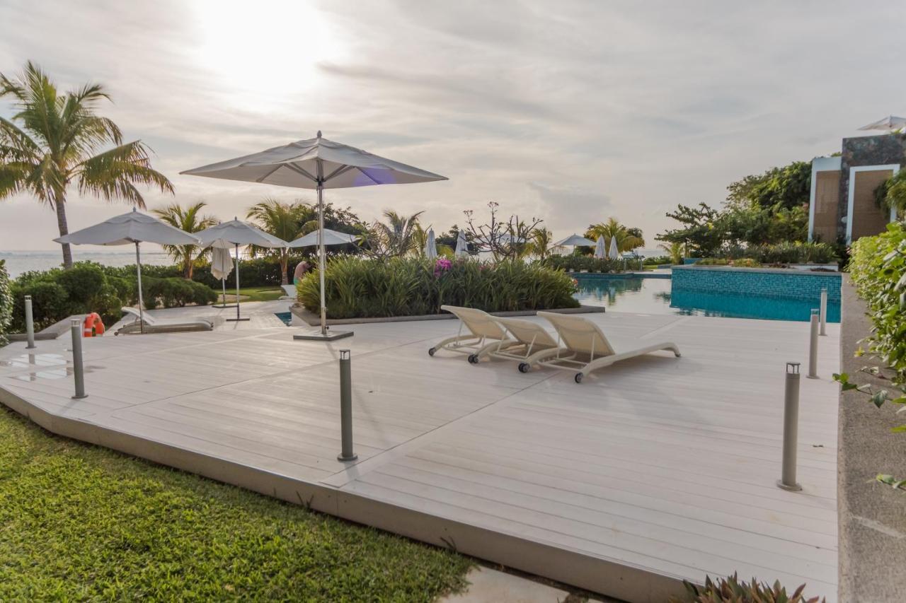 Cap Ouest Luxury Beachfront Flic en Flac Bagian luar foto